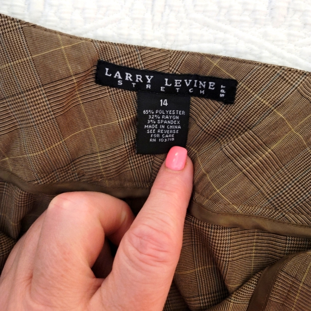 Larry Levine Stretch Women's Wide Plaid Leg Pants Color Brown Size 14 NWOT - Picture 7 of 12